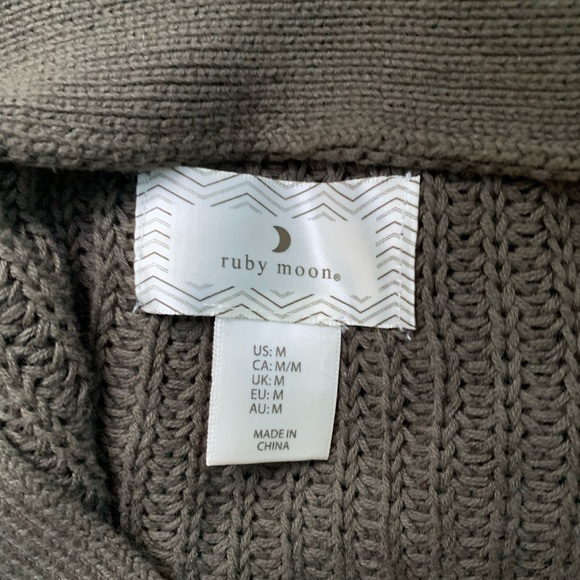 Ruby Moon Army Green Top/Sweater (Medium) - Picture 3 of 4